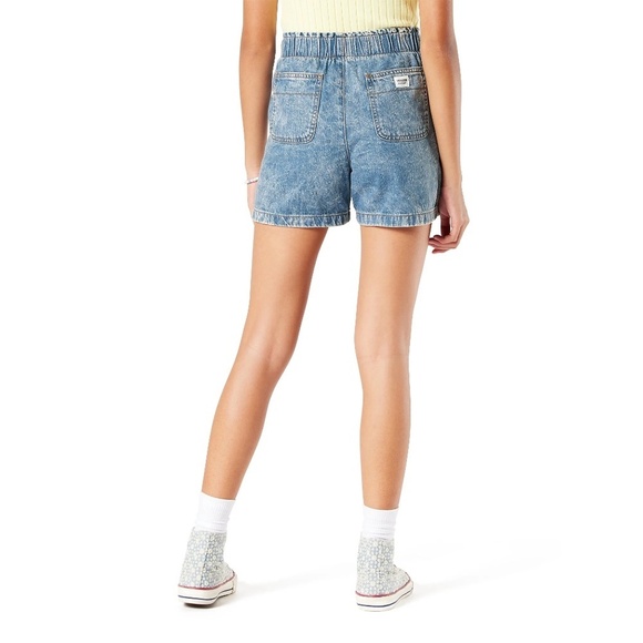 Signature by Levi's | Girls L | High-Rise Acid Wash Soft Shorts - Picture 2 of 7